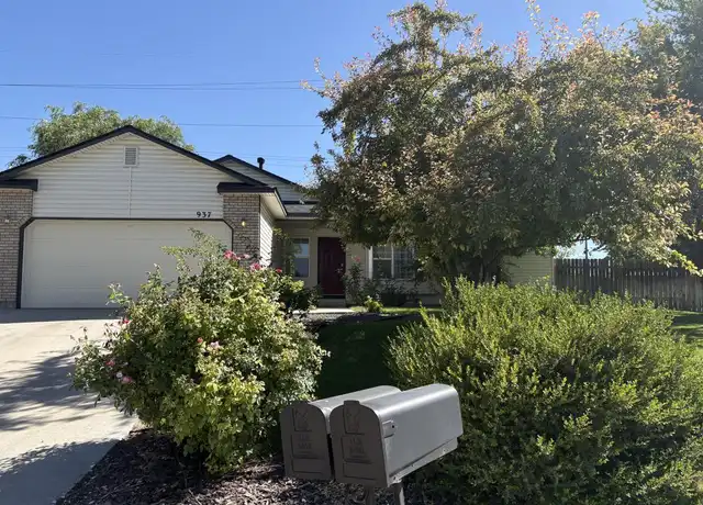 Property at 937 W Oakmont Ave, Nampa, ID, 83686, 3 beds, 2 baths, [object Object]
