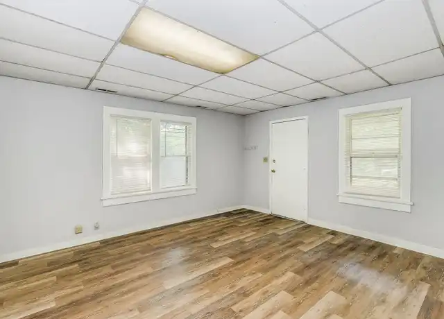 Property at 2615 W 2nd St N, Wichita, KS, 67203, 1 bed, 1 bath, [object Object]
