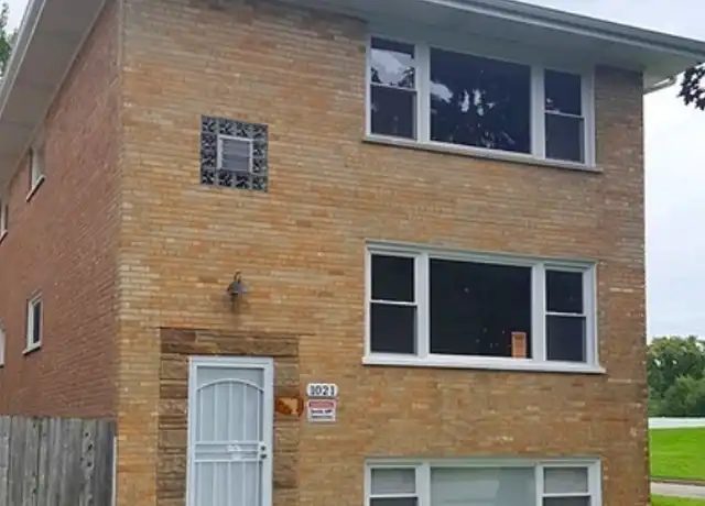 Property at 1021 S 16th Ave Unit 2, Maywood, IL, 60153, 3 beds, 1 bath, [object Object]
