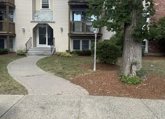 Property at 387 Adams St Unit 4, Abington, MA, 02351, 1 bed, 1 bath, [object Object]