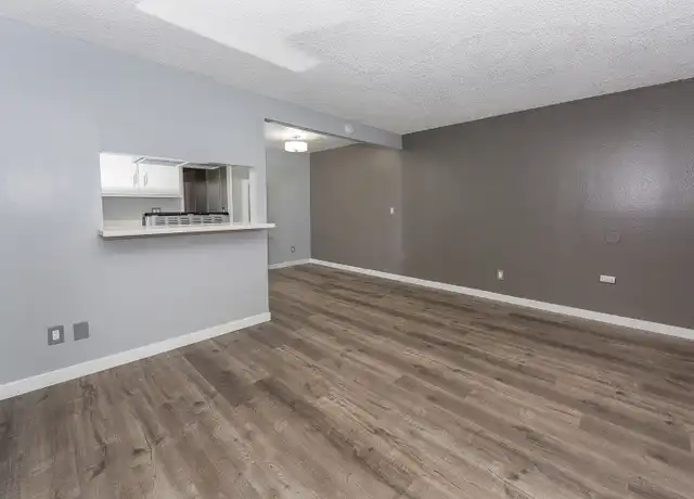 Property at 2455 Pasadena Ave Unit 7, Long Beach, CA, 90806, 1 bed, 1 bath, [object Object]