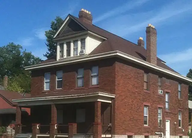 Property at 68 E Hudson St, Columbus, OH, 43202, 2 beds, 1 bath, [object Object]