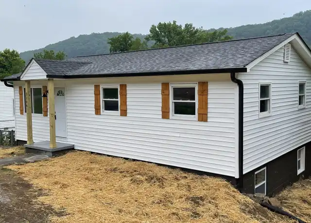 Property at 3106 Greenway Dr Unit 1, Knoxville, TN, 37918, 3 beds, 1 bath, [object Object]