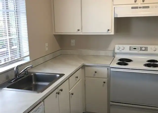 Property at 3107 NE 62nd Ave Unit 2, Vancouver, WA, 98661, 2 beds, 1 bath, [object Object]