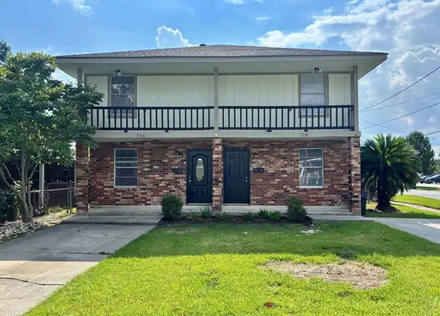 Property at 716 N Woodlawn Ave, Metairie, LA, 70001, 3 beds, 2.5 baths, [object Object]