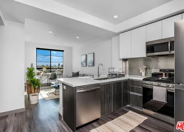 Property at 3617 Venice Blvd, Los Angeles, CA, 90019, 2 beds, 2 baths, [object Object]