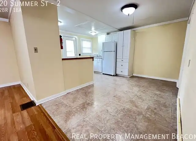 Property at 20 Summer St Unit 2, Lebanon, NH, 03766, 2 beds, 1 bath, [object Object]
