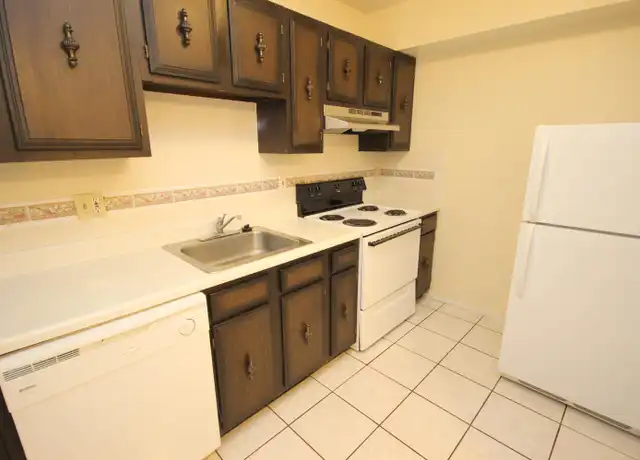 Property at 229 N Craig St Unit 103, Pittsburgh, PA, 15213, 1 bed, 1 bath, [object Object]