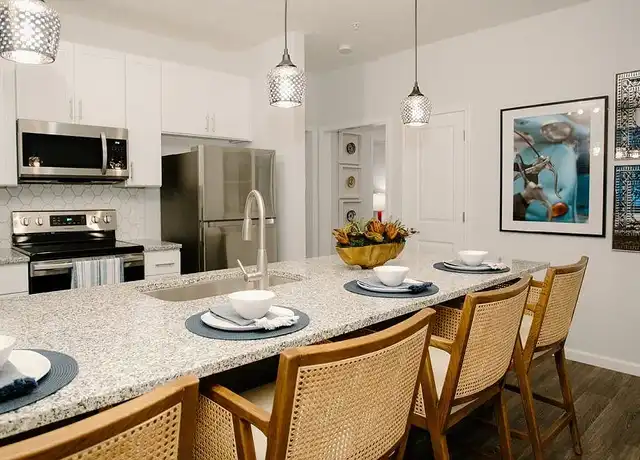Property at Hanover Park - 2900 Angelo Joseph Ln, Columbus, OH, 43204, 1-2 bed, 1-2 bath, [object Object]