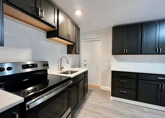 Property at 167 Norwood Ave Unit 06, Cranston, RI, 02905, 1 bed, 1 bath, [object Object]