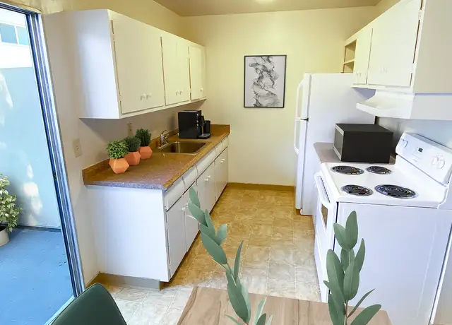 Photo of 1260 N Bascom Ave, San Jose, CA 95128