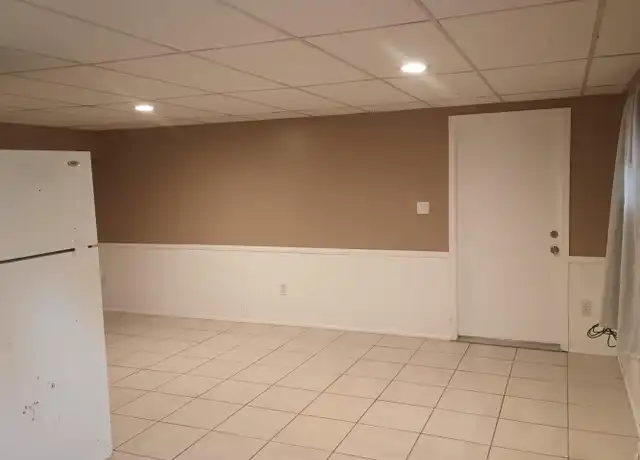 Property at 122 Commercial Ave Unit A, Middletown, PA, 17057, 1 bed, 1 bath, [object Object]