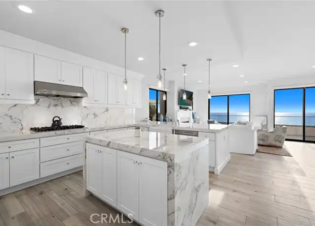 Property at 32100 Virginia Way, Laguna Beach, CA, 92651, 3 beds, 2.5 baths, [object Object]