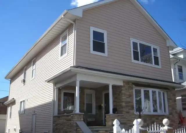 Property at 132 W Market St Unit 2, Long Beach, NY, 11561, 2 beds, 1 bath, [object Object]
