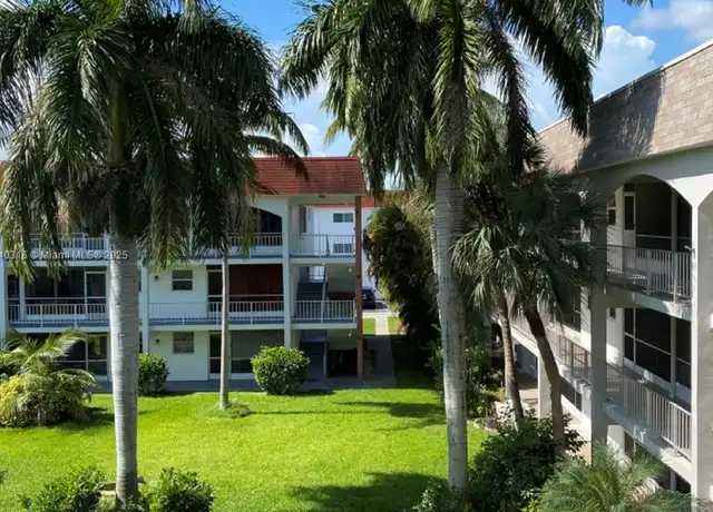 Property at 581 Blue Heron Dr Unit 311B, Hallandale Beach, FL, 33009, 2 beds, 2 baths, [object Object]