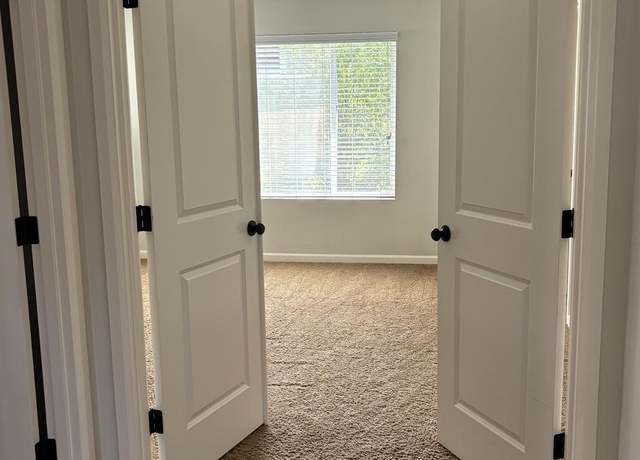 Photo of 2408 57th St SE, Auburn, WA 98092