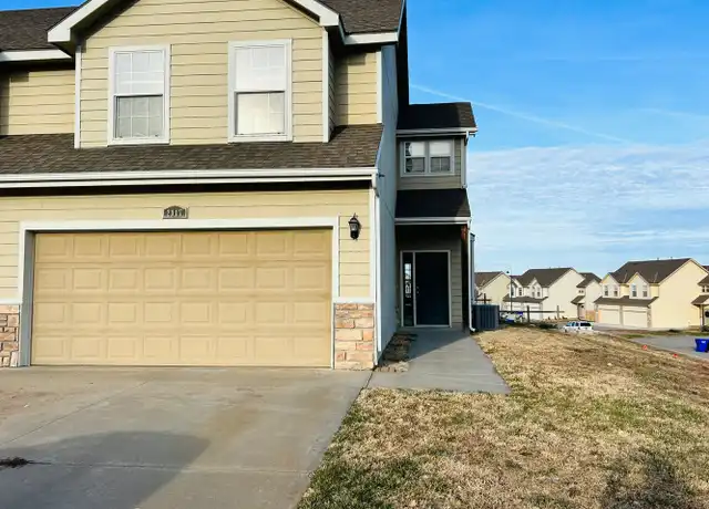 Property at 2017 Quail Run, Junction City, KS, 66441, 3 beds, 2.5 baths, [object Object]