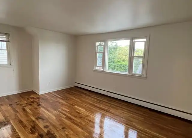 Property at 12 N 19th St Unit 2, Hawthorne, NJ, 07506, 2 beds, 1 bath, [object Object]