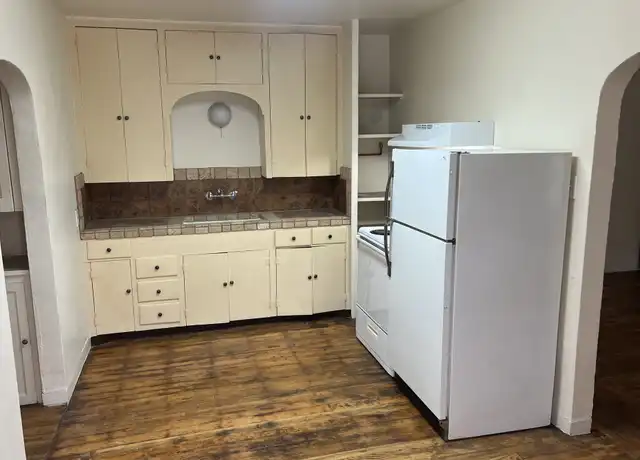 Property at 1224 Doctor Martin Luther King Junior Ave NE, Albuquerque, NM, 87106, 1 bed, 1 bath, [object Object]