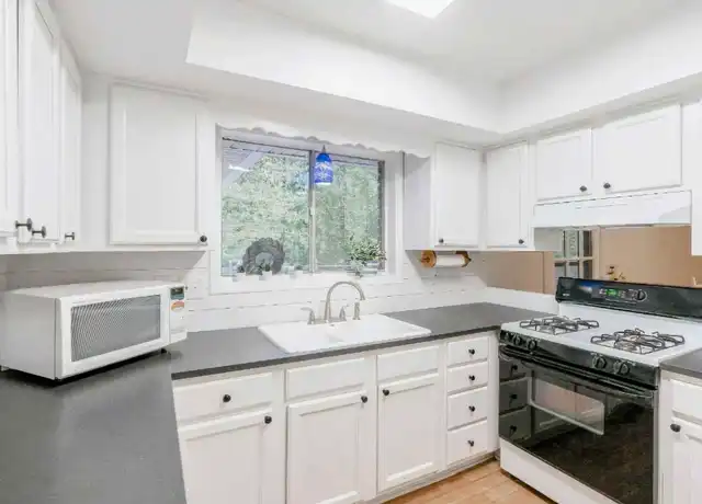 Property at 1447 Indian Forest Ct, Stone Mountain, GA, 30083, 1 bed, 1 bath, [object Object]
