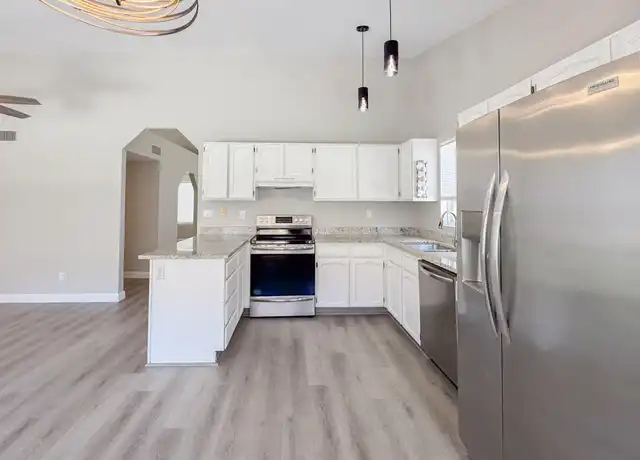 Property at 6 W Sequoia Dr, Phoenix, AZ, 85027, 3 beds, 2 baths, [object Object]