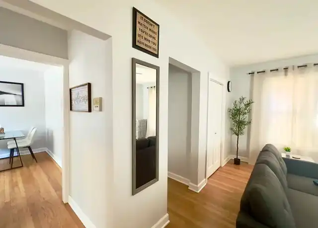 Property at 6437 N Hamilton Ave Unit 3B, Chicago, IL, 60645, 1 bed, 1 bath, [object Object]