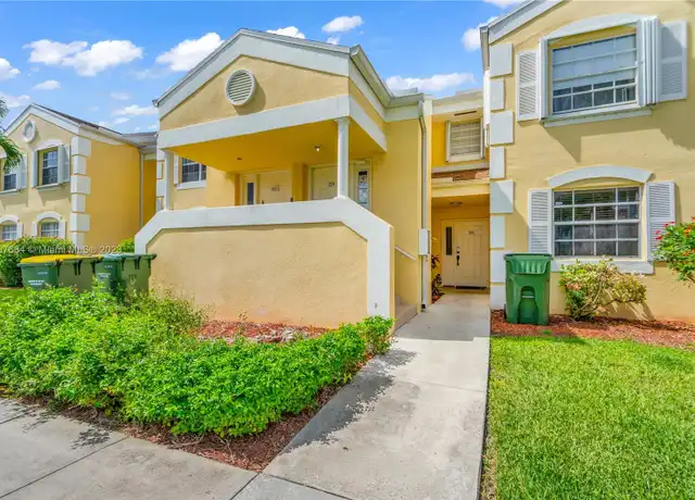 Property at 2273 SE 27th Dr, Homestead, FL, 33035, 2 beds, 2 baths, [object Object]