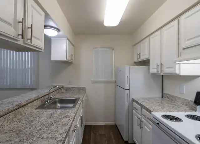 Property at The Summit at Midtown - 10602 Stone Canyon Rd, Dallas, TX, 75230, 1-2 bed, 1-2 bath, [object Object]
