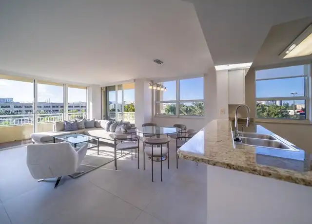 Property at 19501 W Country Club Dr #409, Aventura, FL, 33180, 2 beds, 2 baths, [object Object]