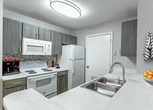 Photo of 200 Pine Valley Rd, Saint Cloud, FL 34769