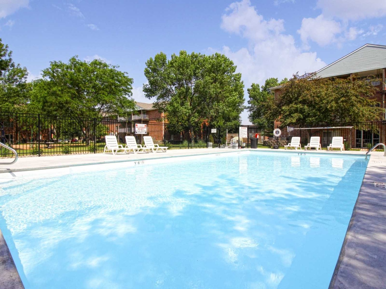 lincoln park swimming pool