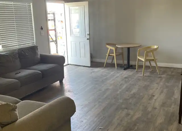 Property at 311 S Gilbert Rd, Gilbert, AZ, 85296, 1 bed, 1 bath, [object Object]