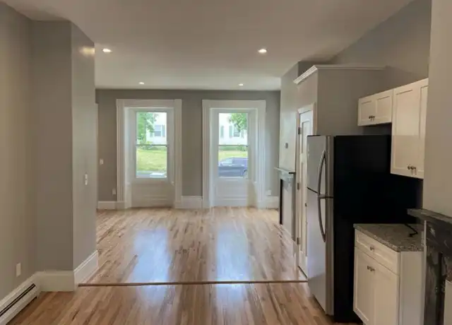 Property at 72 3rd St Unit 1, Bangor, ME, 04401, 1 bed, 1 bath, [object Object]