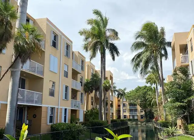 Property at 1350 SE 3rd Ave #212, Dania, FL, 33004, 1 bed, 1 bath, [object Object]