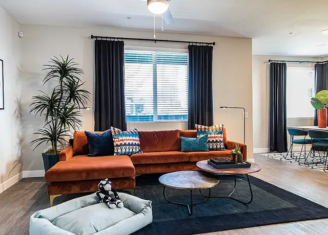Photo of 375 E Starr Ave, Las Vegas, NV 89183