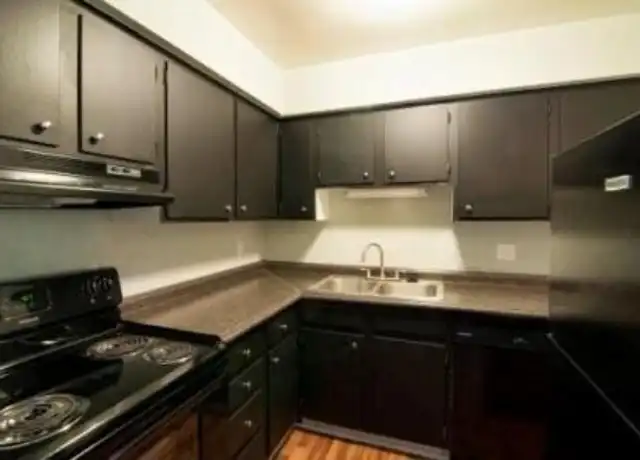 Property at 639 Archdale Dr, Charlotte, NC, 28217, 2 beds, 1 bath, [object Object]