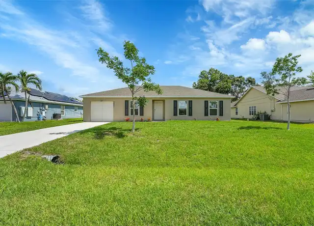 Property at 2457 SE Tracy Ave, Port Saint Lucie, FL, 34952, 3 beds, 2 baths, [object Object]