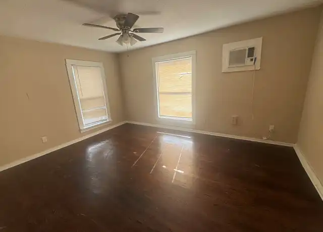 Property at 7018 Avenue F Unit 3, Houston, TX, 77011, 2 beds, 1 bath, [object Object]