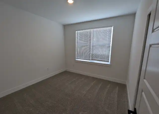 Property at 534 Sun Chaser Dr, Nokomis, FL, 34275, 1 bed, 1 bath, [object Object]