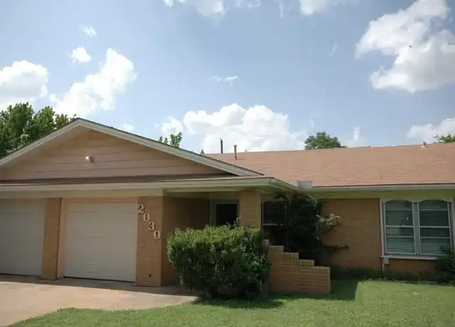 Property at 2030 Encino Cir, Austin, TX, 78723, 3 beds, 2 baths, [object Object]