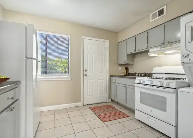Property at Oak Grove Flats - 595 Cadraca Dr, Memphis, TN, 38122, 1-3 bed, 1-1.5 bath, [object Object]