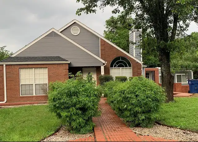 Property at 112 Marvin Gdns, Waxahachie, TX, 75165, 3 beds, 2 baths, [object Object]