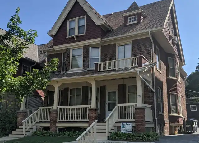 Property at 2570 N Murray Ave Unit 01, Milwaukee, WI, 53211, 2 beds, 1 bath, [object Object]