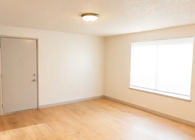 Property at 5203 66th St W Unit 4, University Place, WA, 98467, 1 bed, 1 bath, [object Object]
