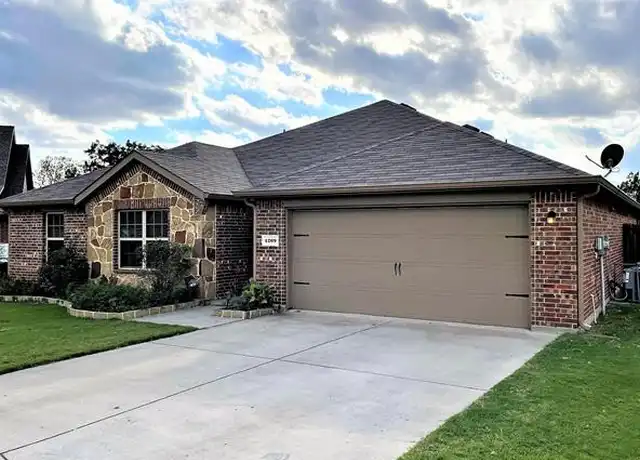 Property at 1209 Houston Pl, Royse City, TX, 75189, 4 beds, 2 baths, [object Object]