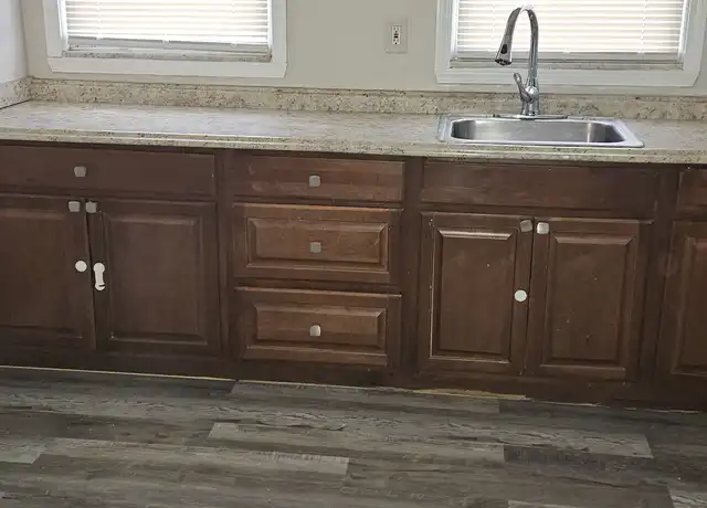 Property at 627 E Philadelphia St, Detroit, MI, 48202, 3 beds, 1 bath, [object Object]