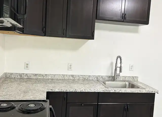Property at 202 Maple St Unit B, Modesto, CA, 95351, 2 beds, 1 bath, [object Object]