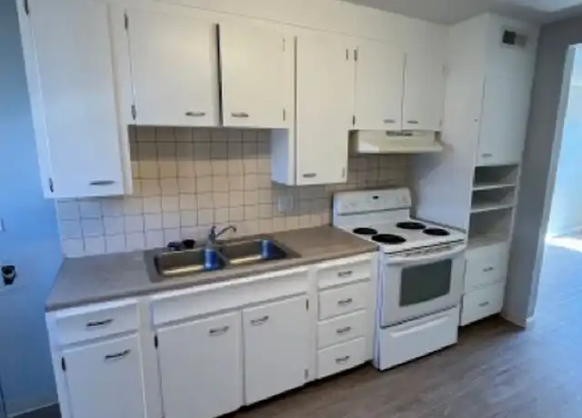 Property at 5430 W 3rd Pl Unit 03, Lakewood, CO, 80226, 2 beds, 1 bath, [object Object]