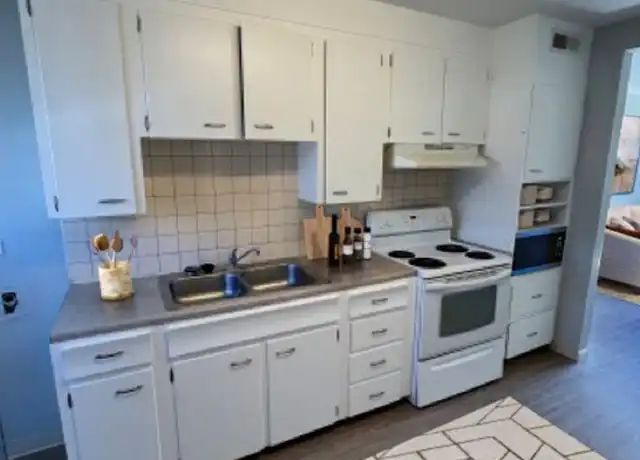 Property at 5430 W 3rd Pl Unit 03, Lakewood, CO, 80226, 2 beds, 1 bath, [object Object]