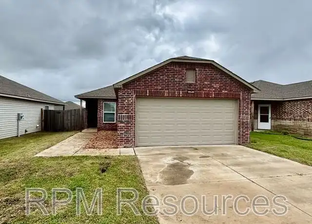 Property at 11728 Jude Way, Yukon, OK, 73099, 3 beds, 2 baths, [object Object]
